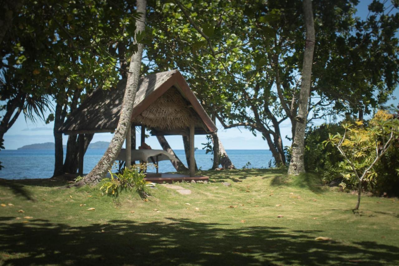 Beqa Lagoon Resort Raviravi Exterior photo
